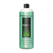 AQUO SHAMPOO NEUTRO 1:1430 1L ALCANCE bottle for automotive detailing and car washing.
