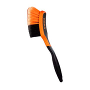 ESCOVA PARA LIMPEZA DE RODAS e PNEUS DUAL COLOR KERS para acabamento profissional em limpeza automotiva.