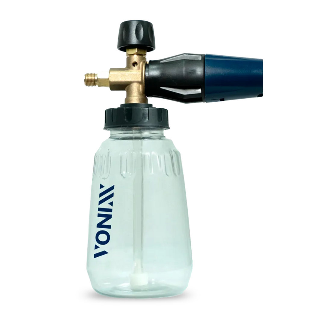Spray de Snow Foam Pro Vonixx com garrafa transparente para lavagem de carros.